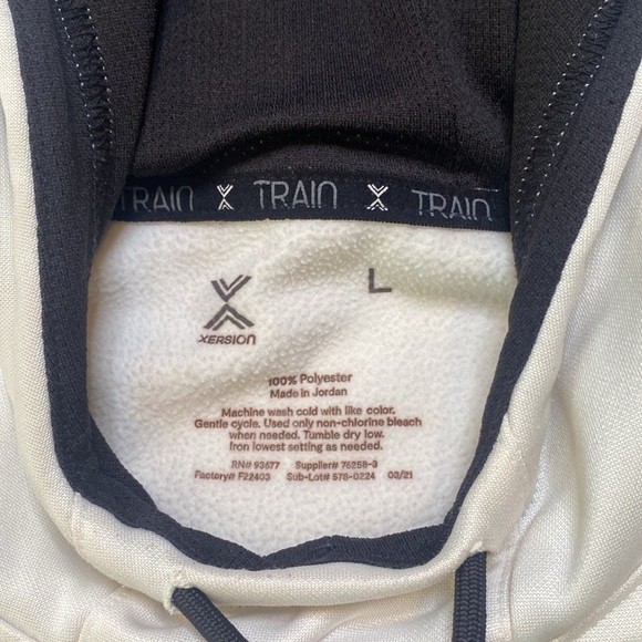 Xersion Quick-dri Athletic White Pullover Drawstring Hoodie 2 Zip Pockets sz L - Picture 2 of 5
